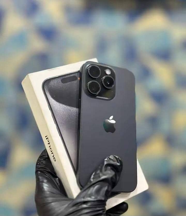 Apple iPhone 15 Pro 0