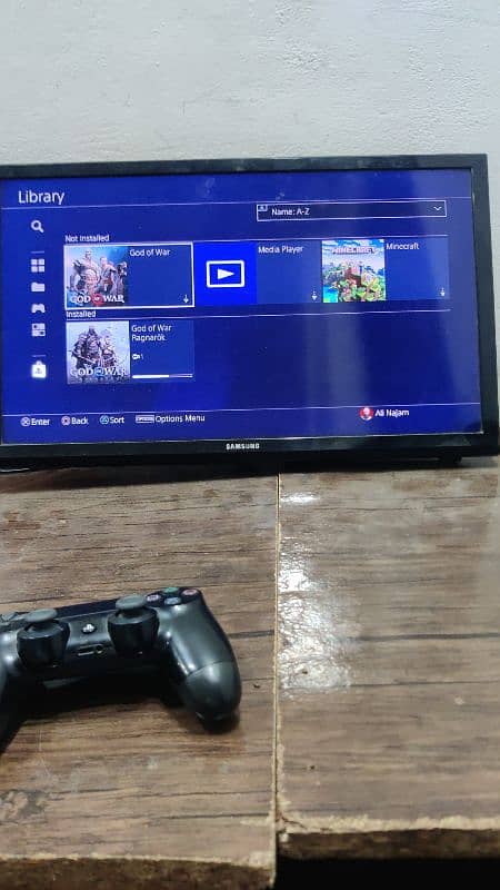 PS4 Slim 5