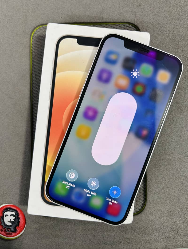 Apple iPhone 12 3