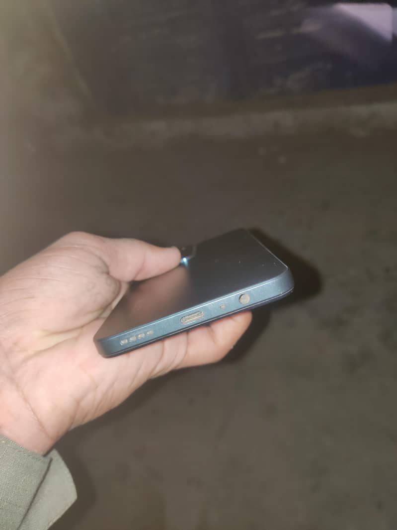 Realme C71 1