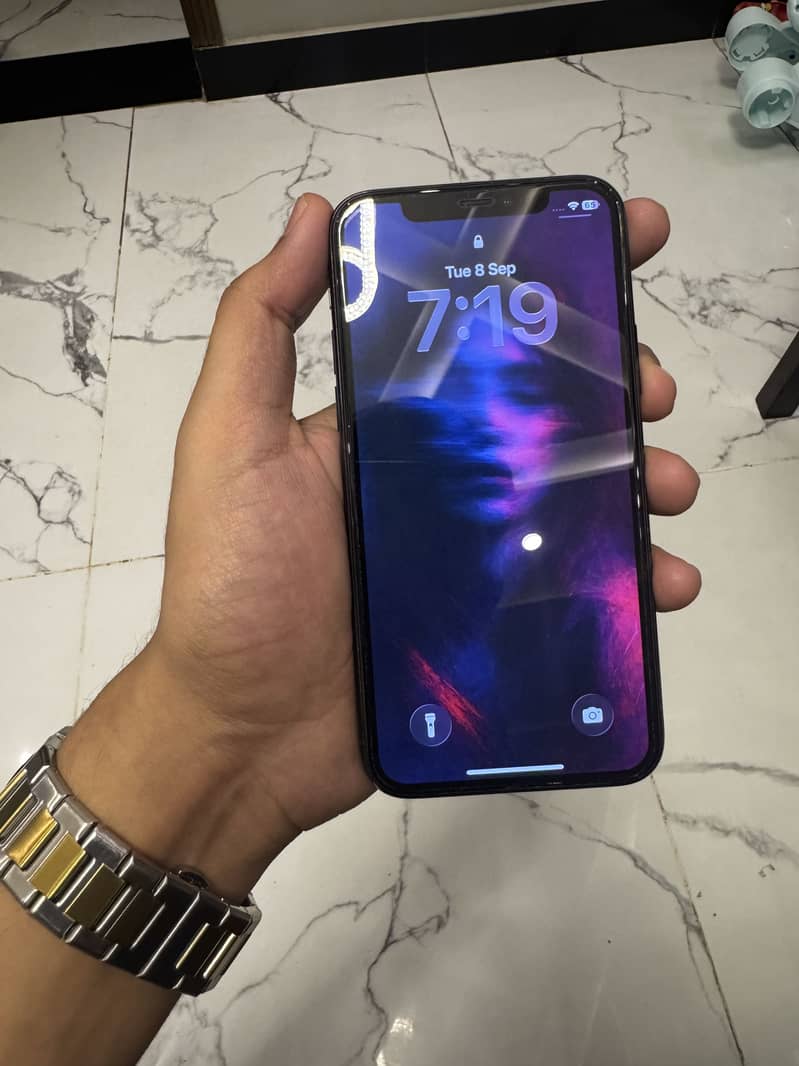 Apple iPhone 11 Pro 4
