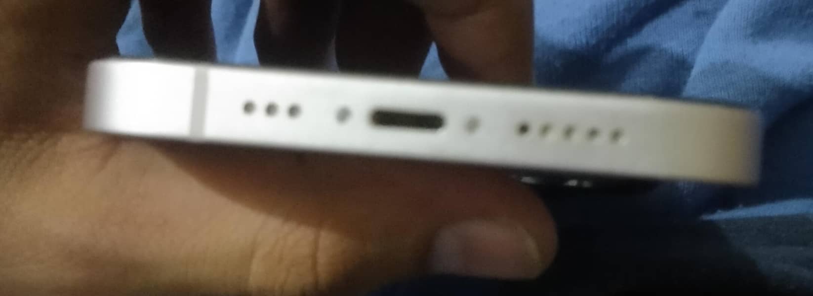 Apple iPhone 13 2