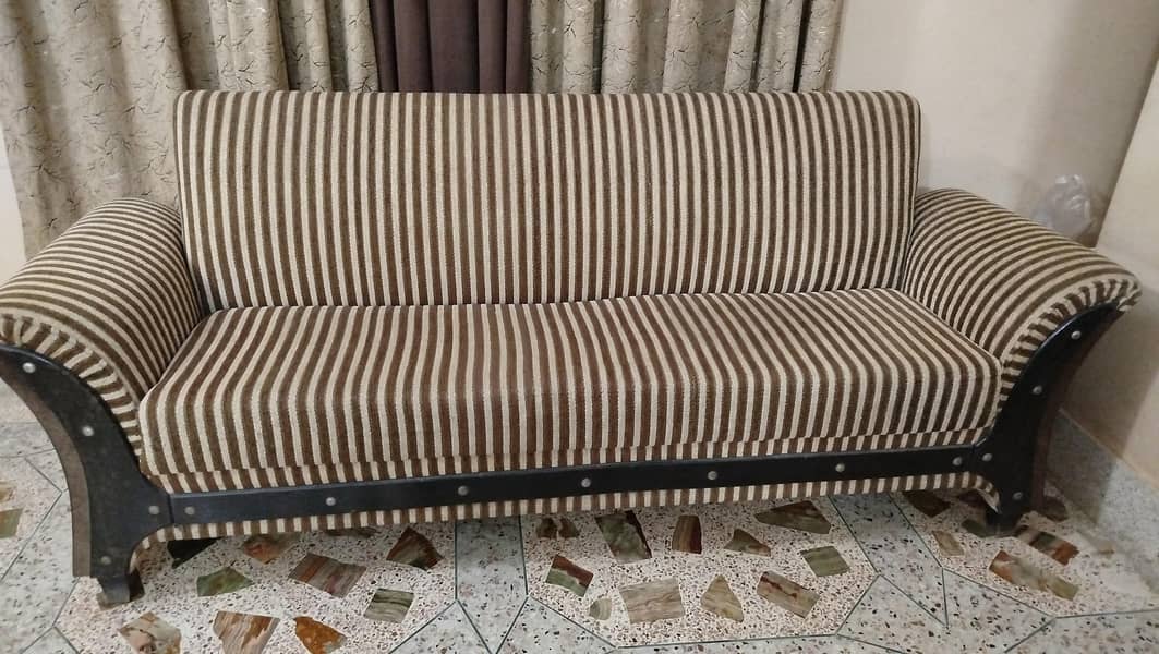 Single sofa seater 2