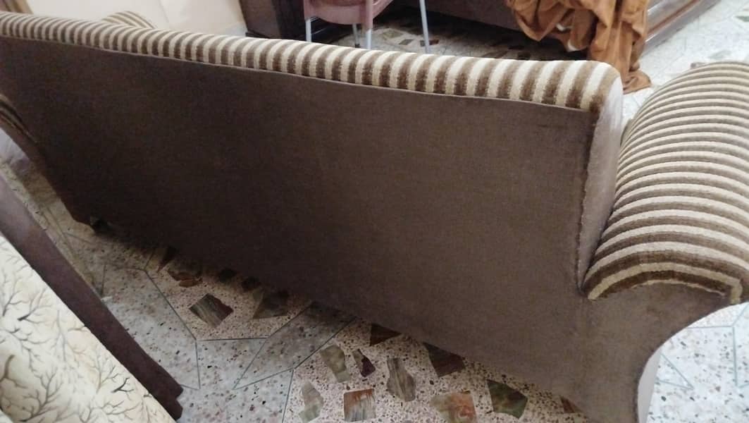 Single sofa seater 3