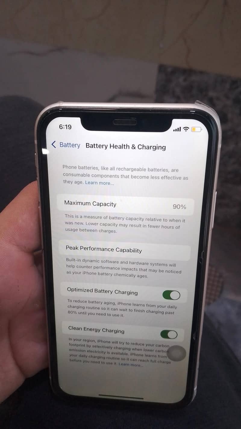 Apple iPhone 11 7