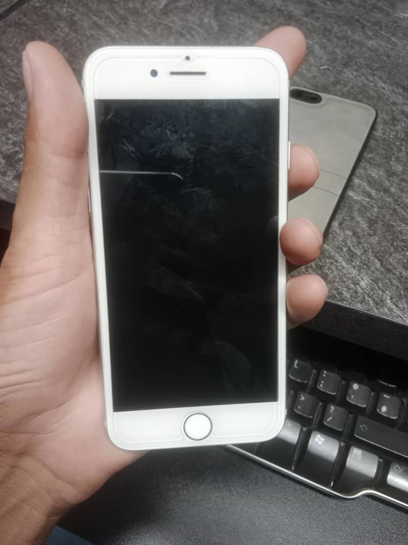 Apple iPhone 7 4