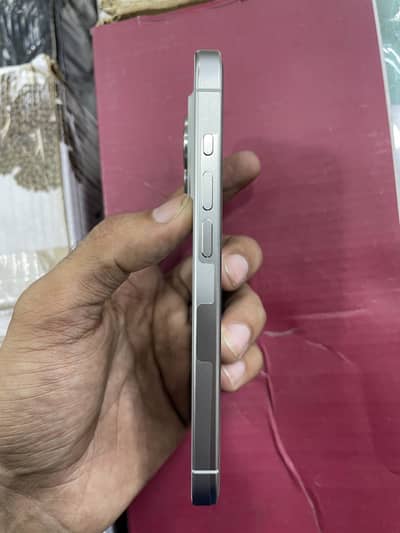Apple iPhone 15 Pro