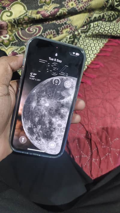 Apple iPhone 13 128gb with box and original cable