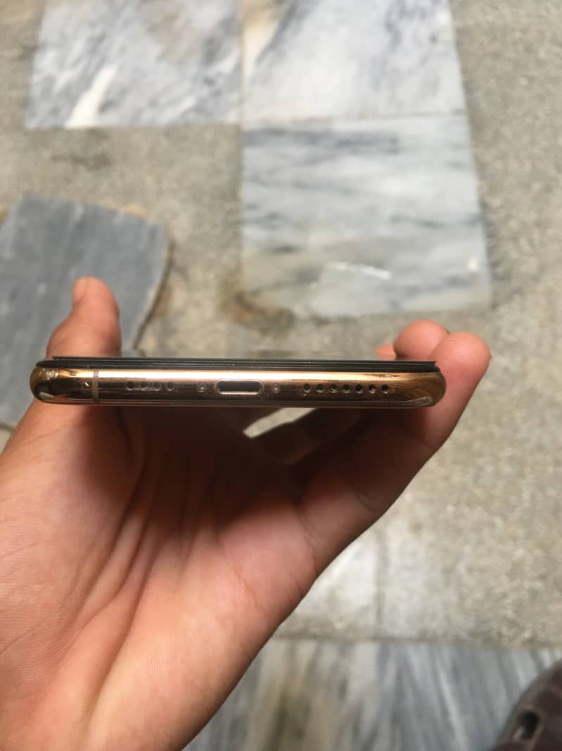 Apple iPhone XS Max Exchanges possible 1