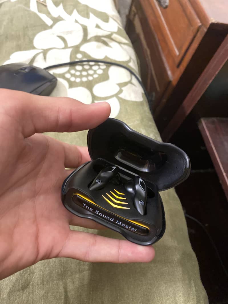 Audionic earbuds 1