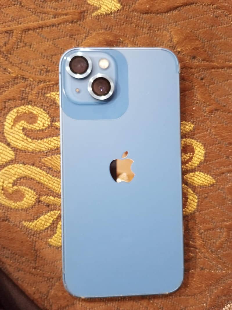 Apple iPhone 13 0