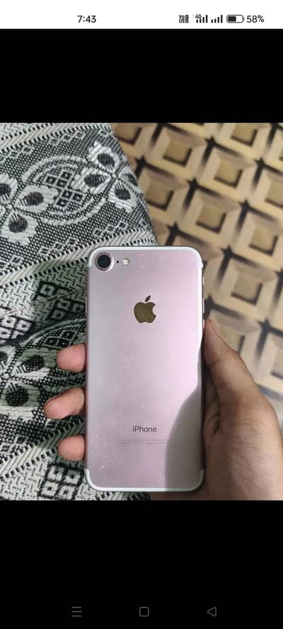 Apple iPhone 7
