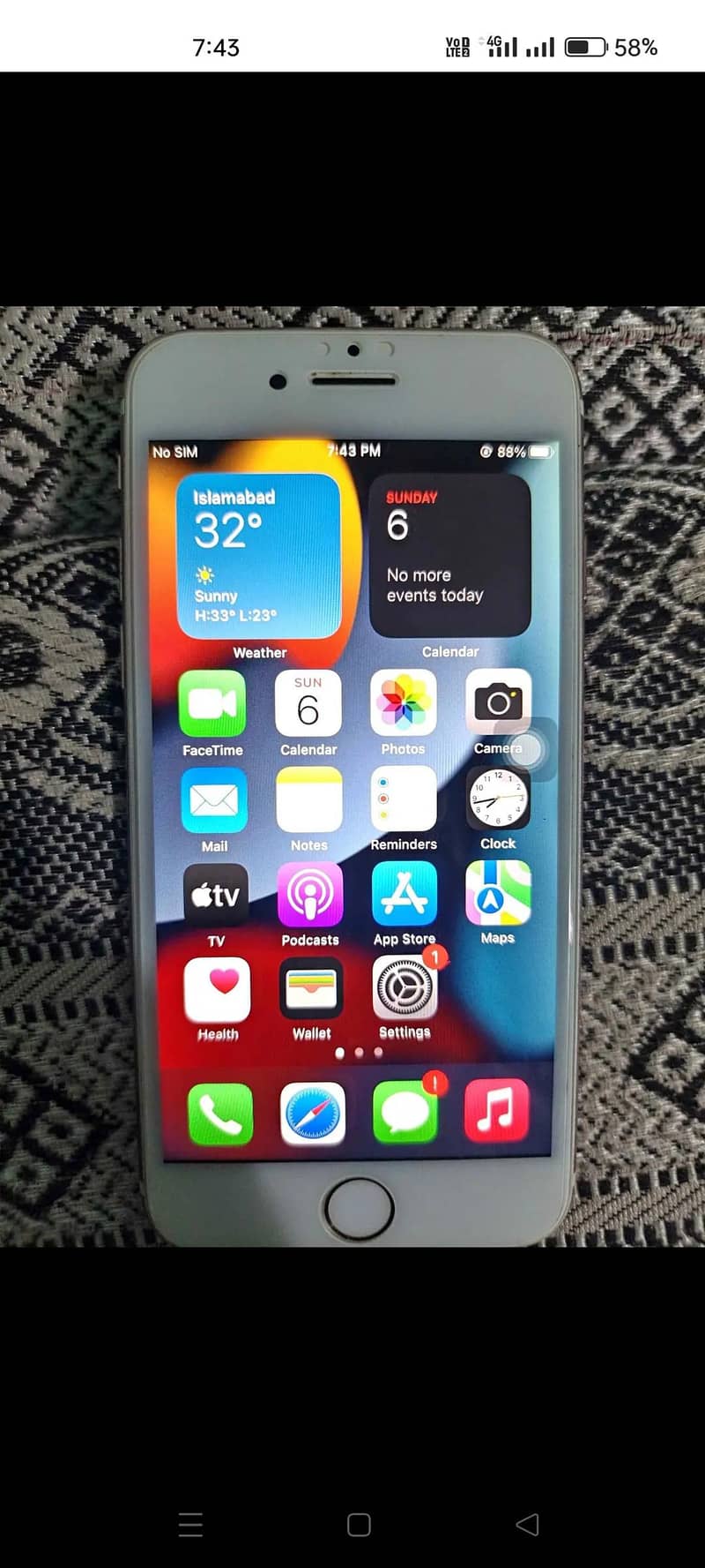 Apple iPhone 7 1