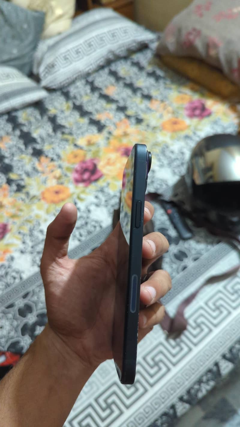 Apple iPhone 14 plus 4
