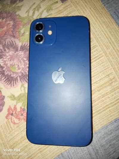 Apple iPhone 12