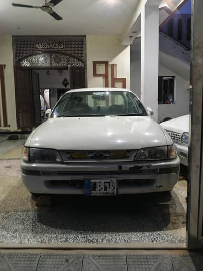 Toyota Corolla XE 2000
