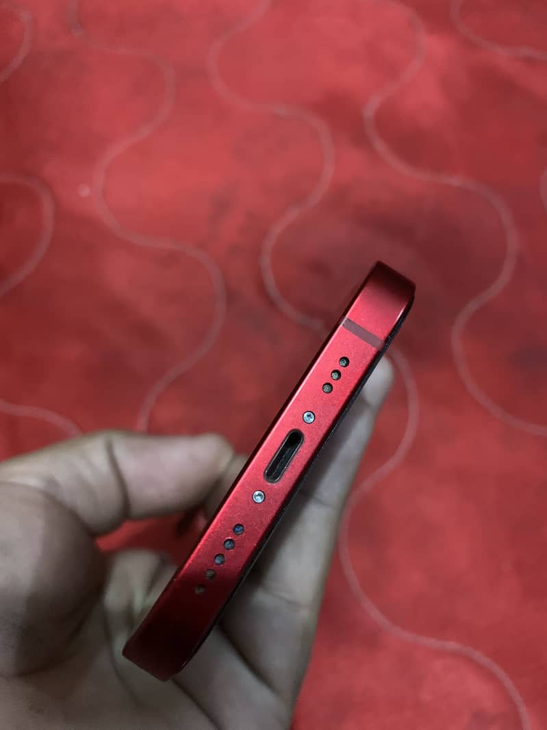 Apple iPhone 13 3
