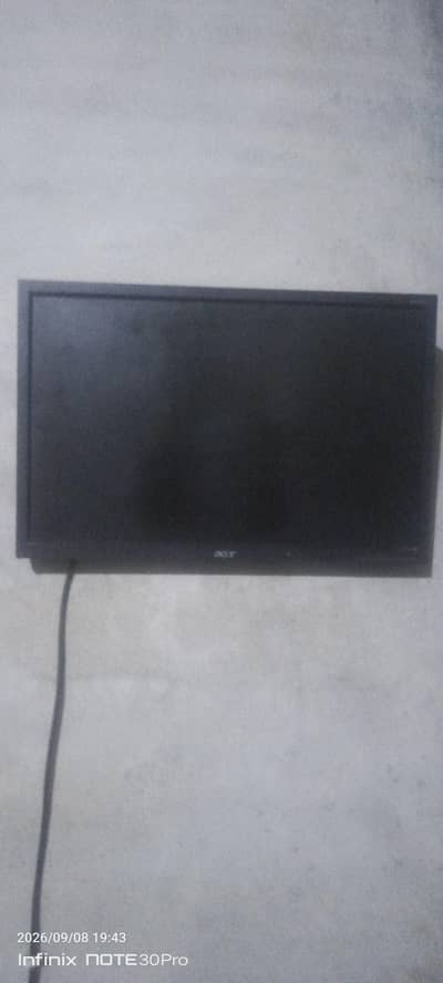24inc LCD
