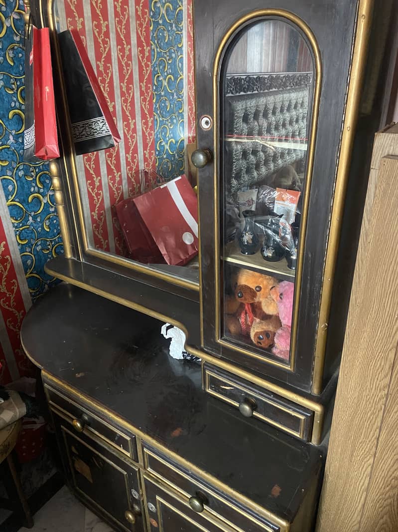 Dressing table 1