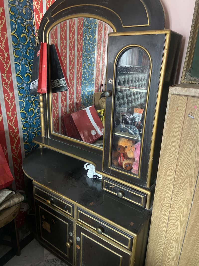 Dressing table 2