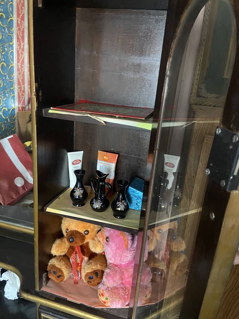 Dressing table 3
