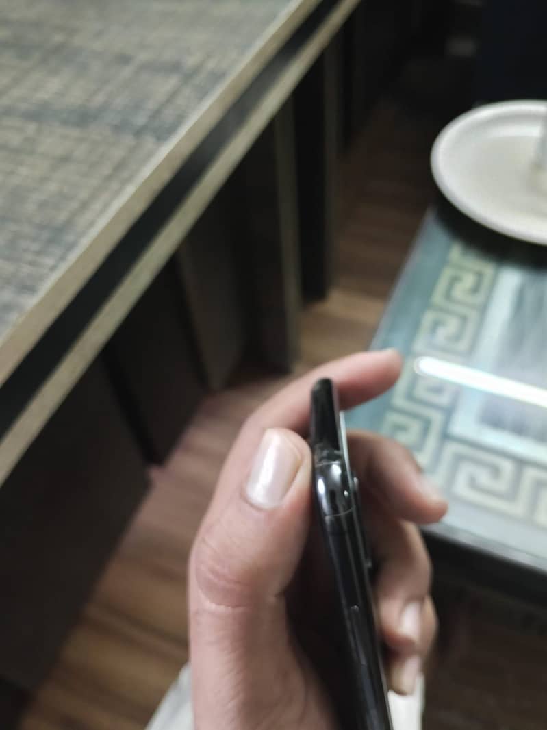 Apple iPhone XS 2