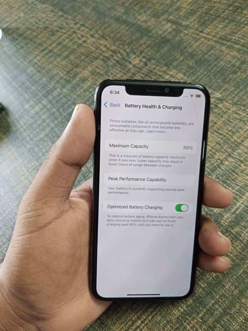 Apple iPhone XS 3