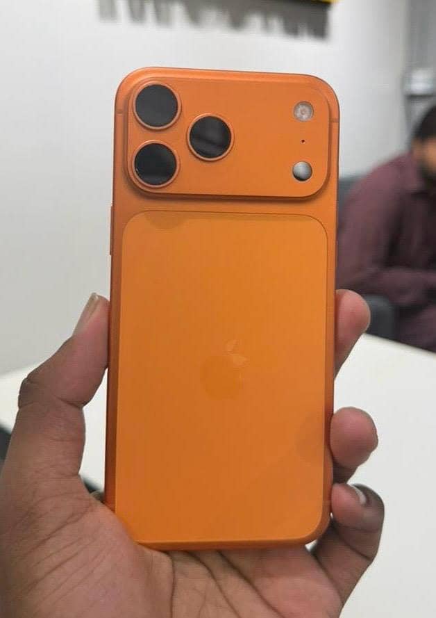 Apple iPhone 17 Pro Max 2