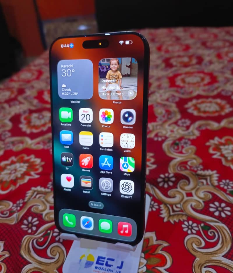iPhone 16 Pro Max 2