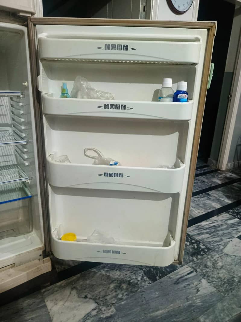 dawlance fridge 3