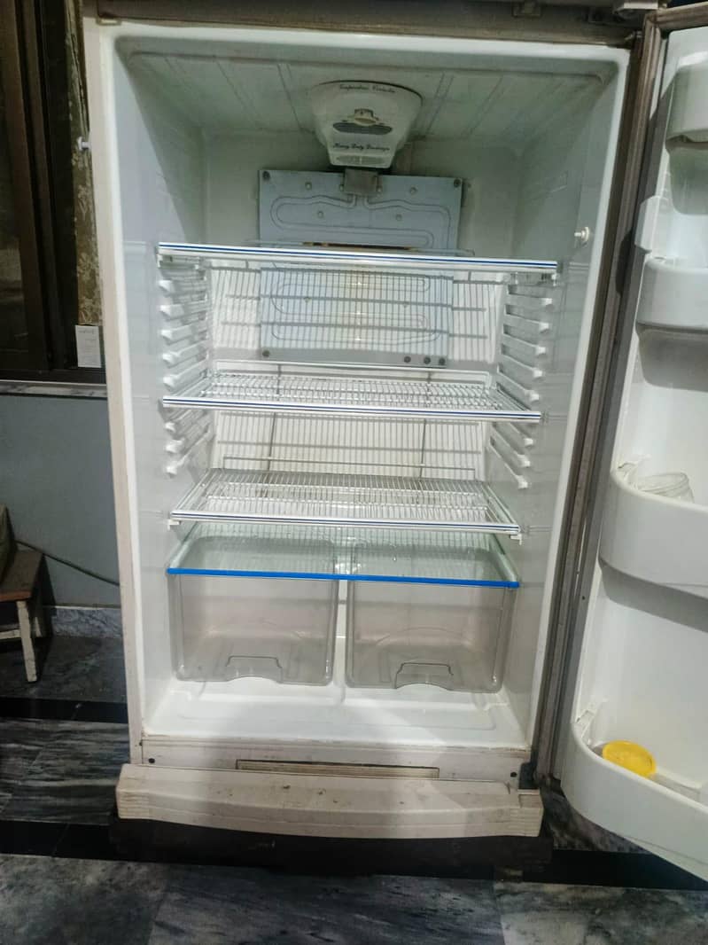 dawlance fridge 4