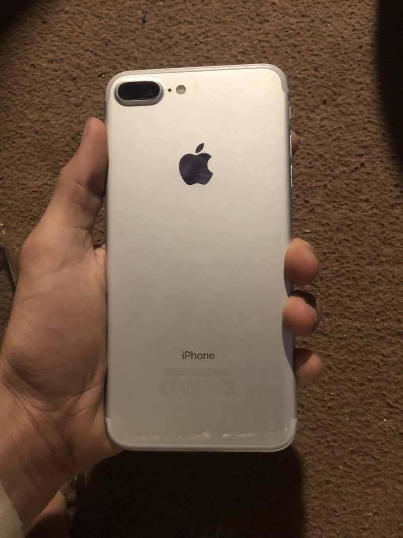 Apple iPhone 7 Plus 0