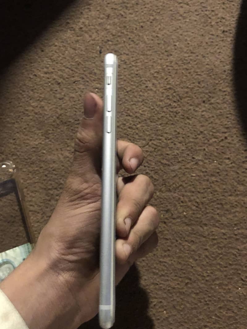Apple iPhone 7 Plus 3