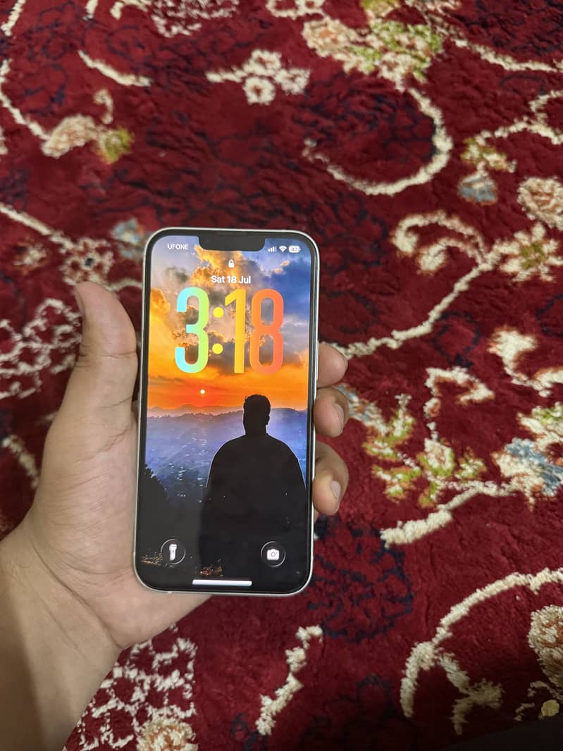 Apple iPhone 13 3