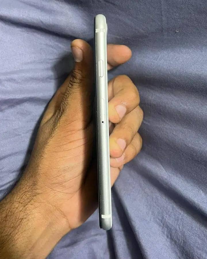 iphone se2020 4