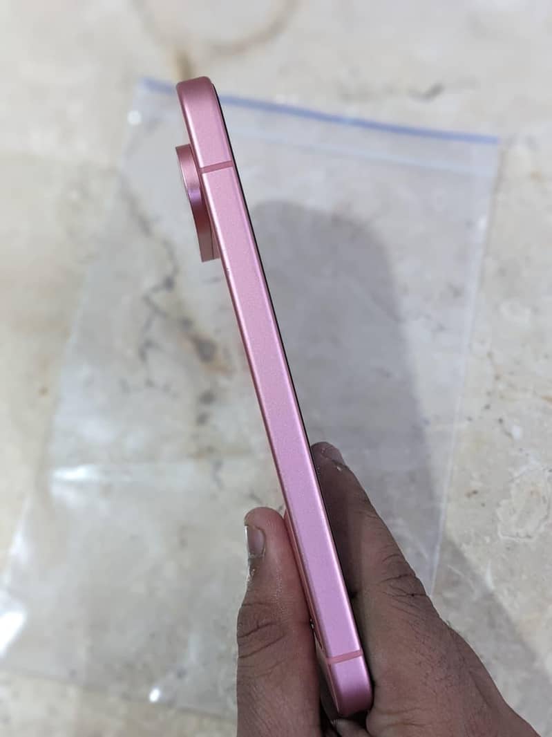Google Pixel 9 4