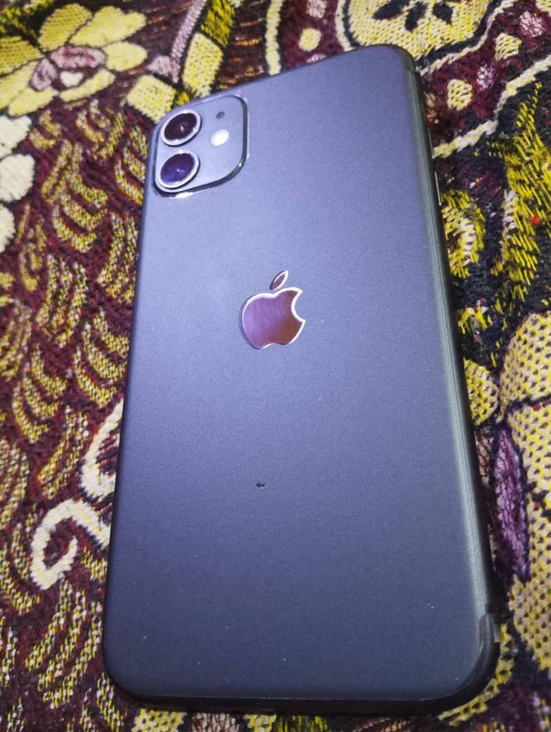 Apple iPhone 11 3