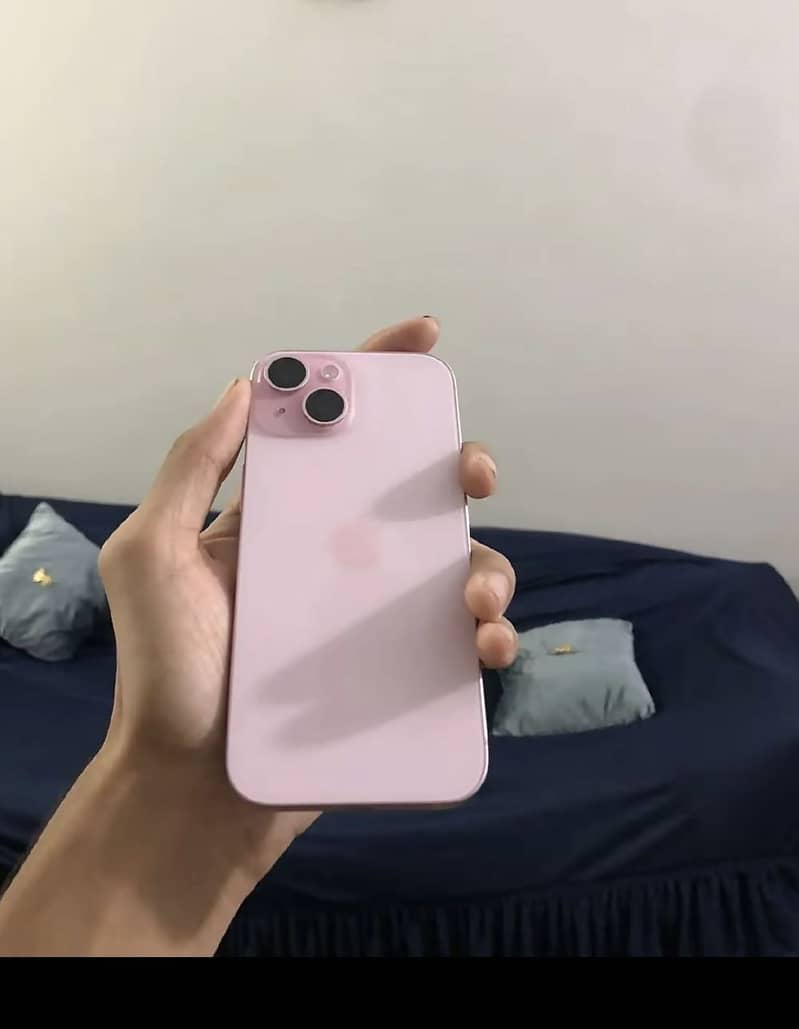 Apple iPhone 15 plus 2