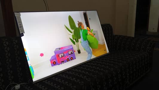 Bring Cinema Home with Vidaa LED 4K Smart TV