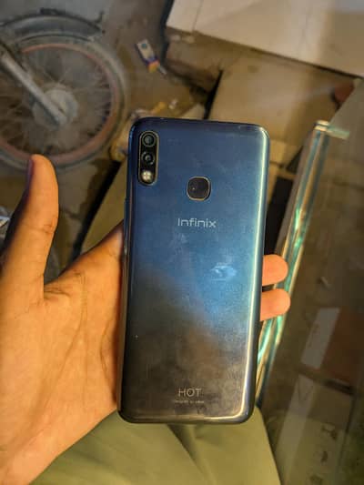Infinix Hot 8 Lite
