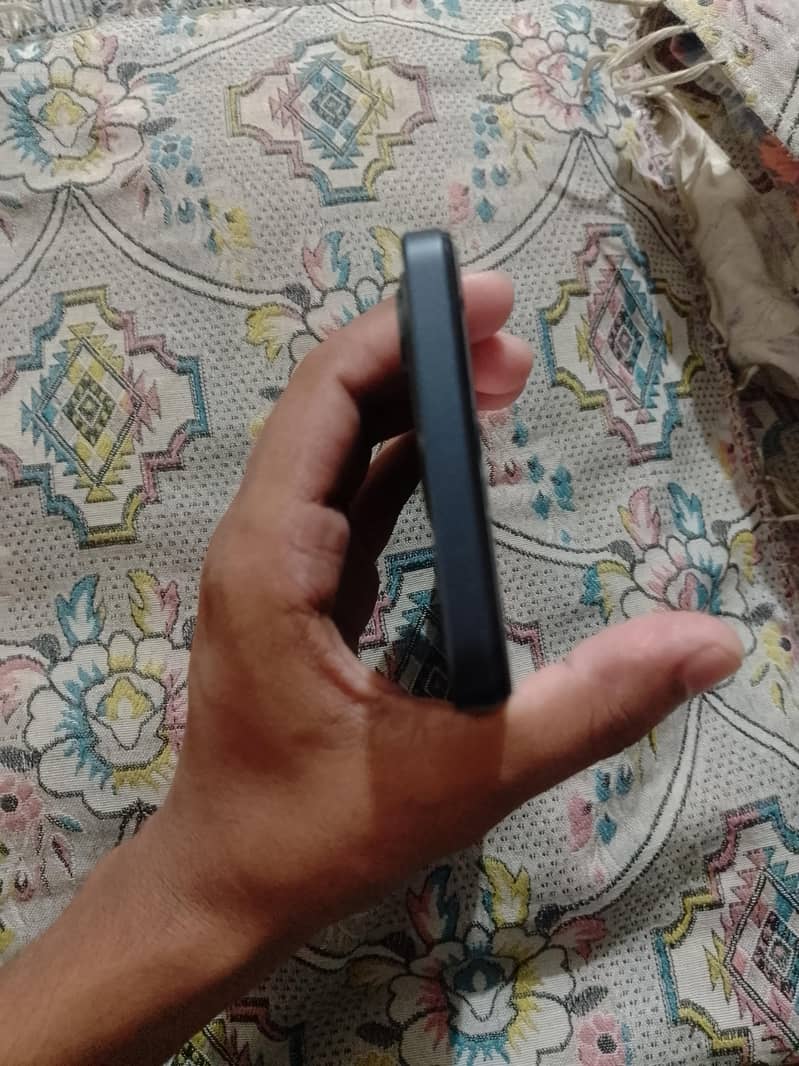 Realme note 70 4