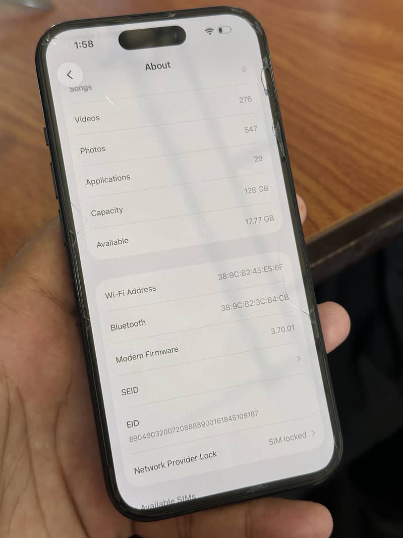 Apple iPhone 15 4