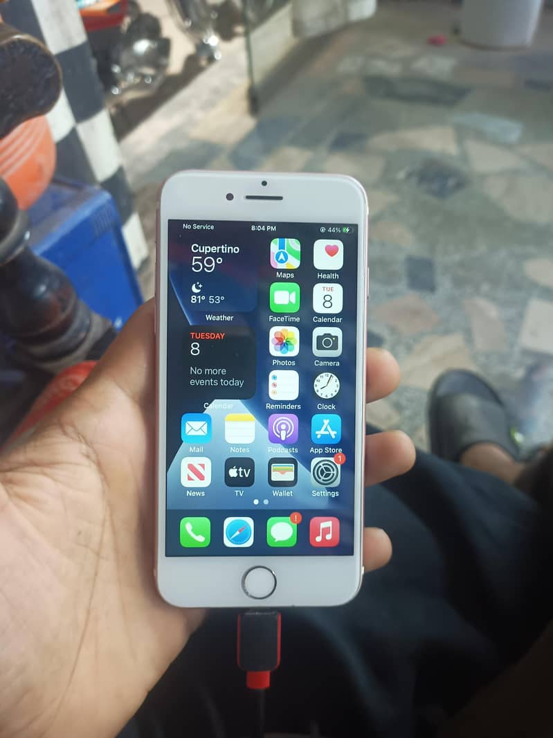 Apple iPhone 7 2
