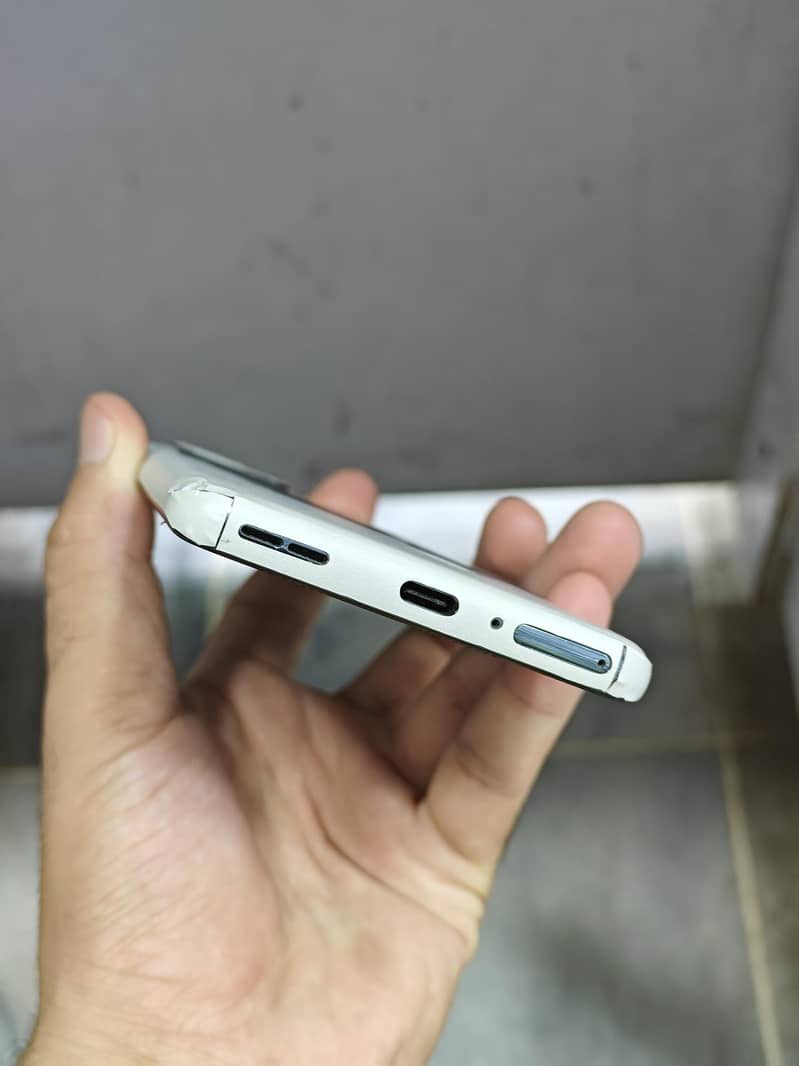 One Plus 9 Pro 4
