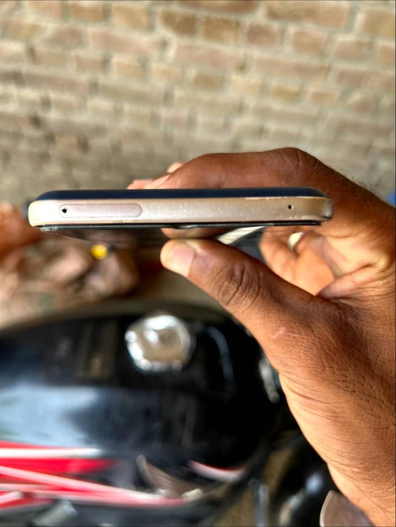 LG V60 ThinQ 5G 2