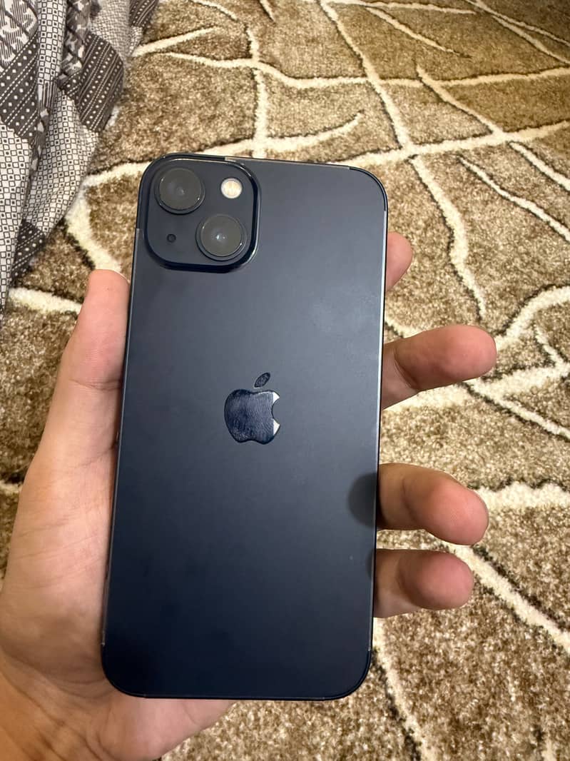 Apple iPhone 13 0