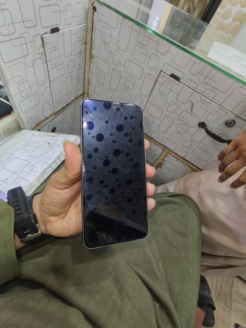 Google Pixel 8 3