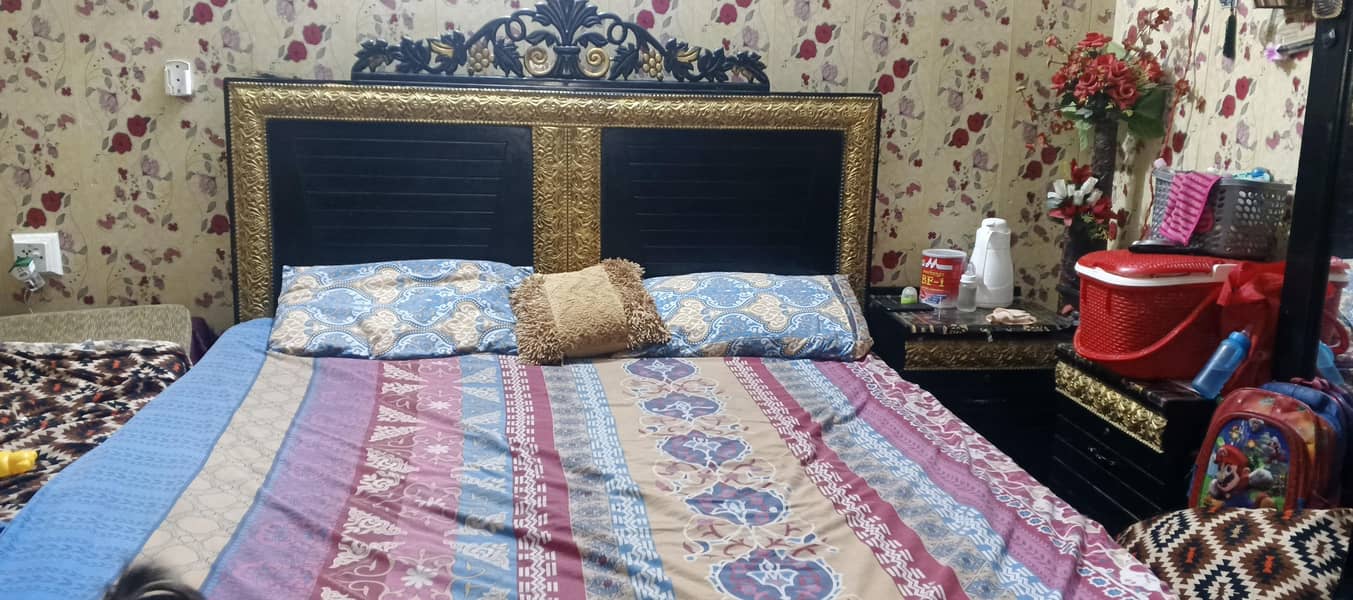 Bed and dressing 4