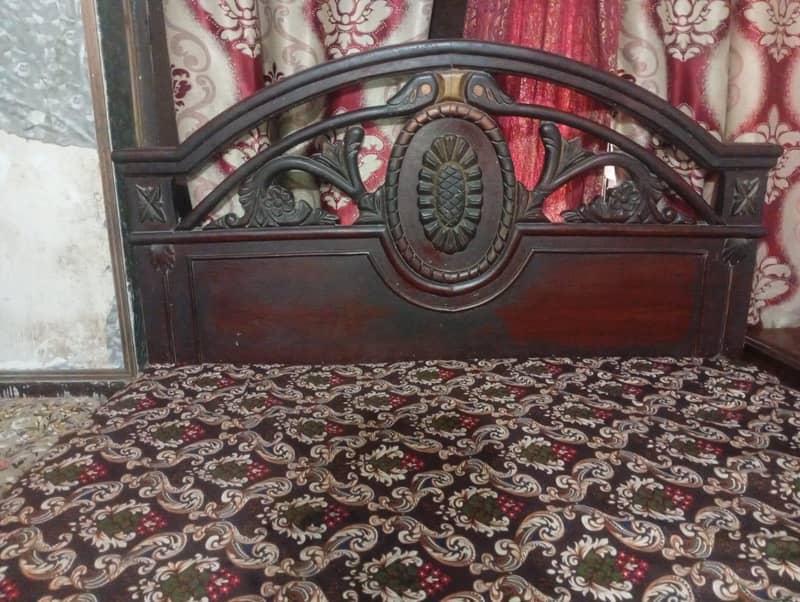 Bed and Dressing table 3