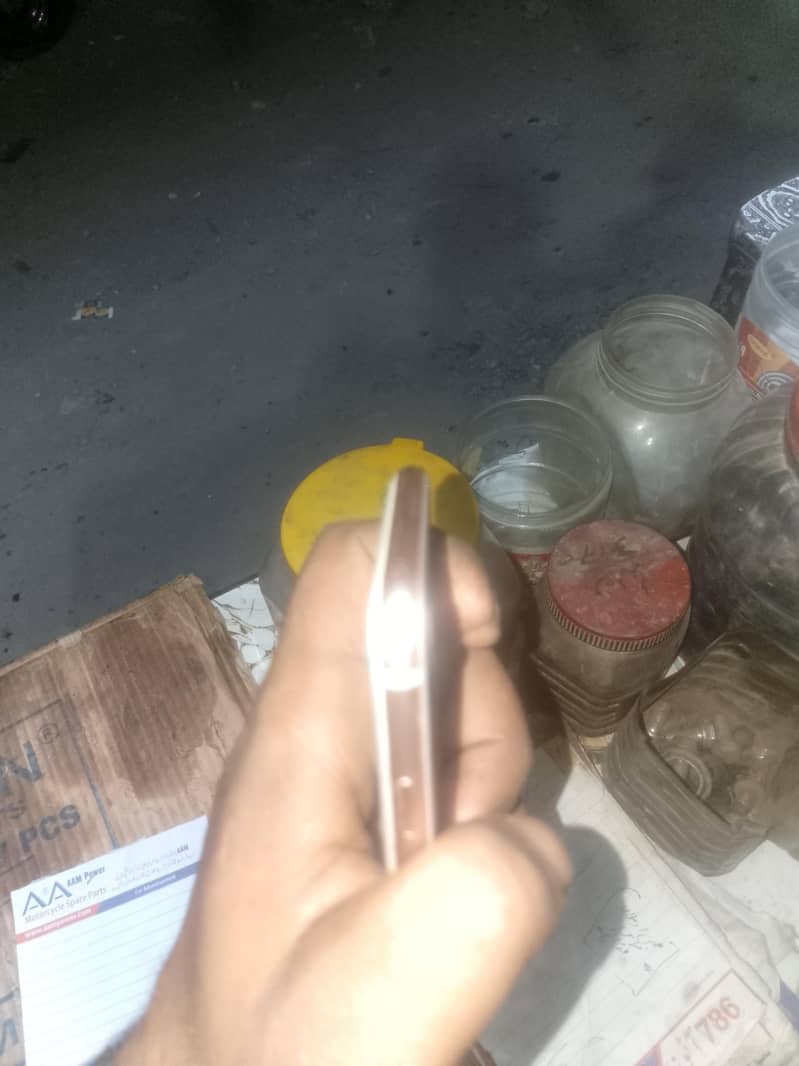 Apple iPhone 8 Plus 3